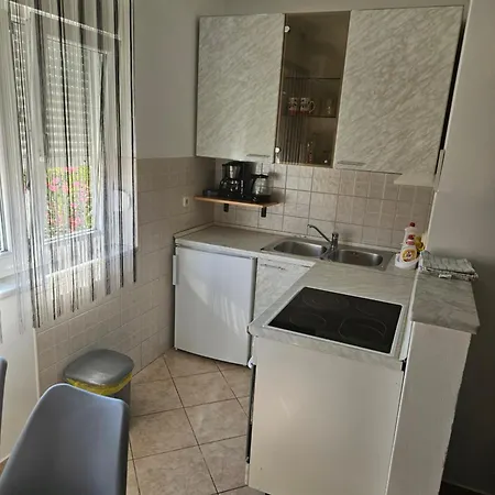 Apartman Apartman Sa 1 Spavacom Sobom Rab Town